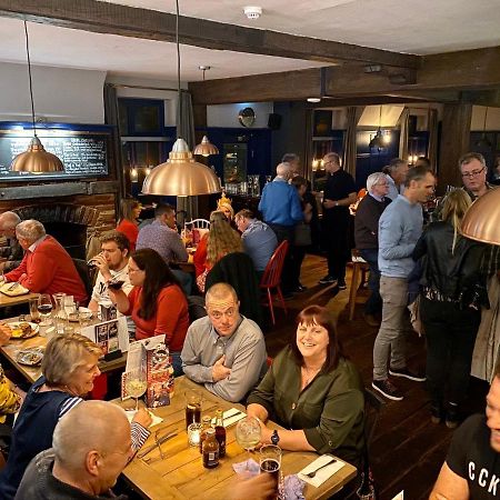 The Bull Inn Mildenhall Exterior photo