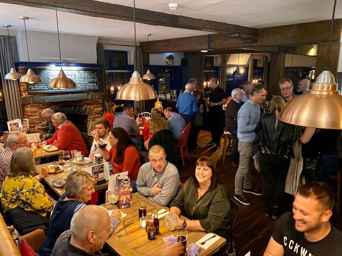 The Bull Inn Mildenhall Exterior photo